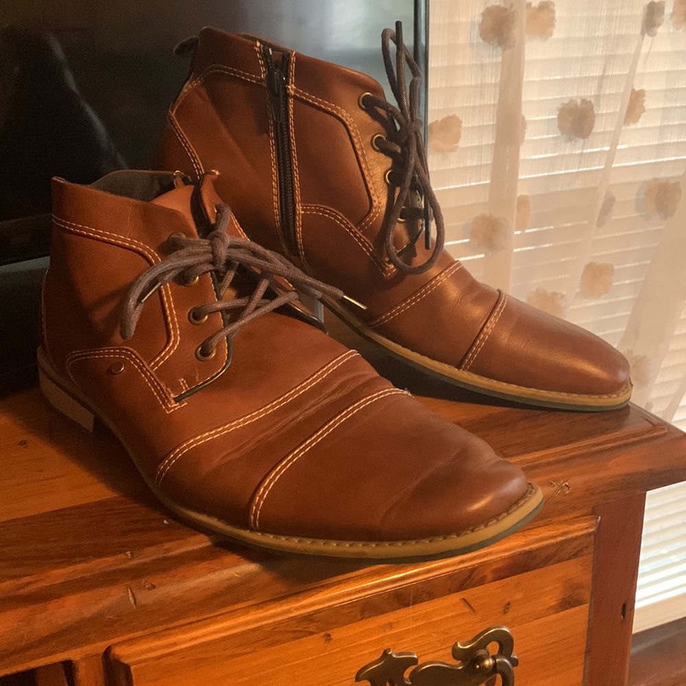 Men’s Apt 9 dress boots
